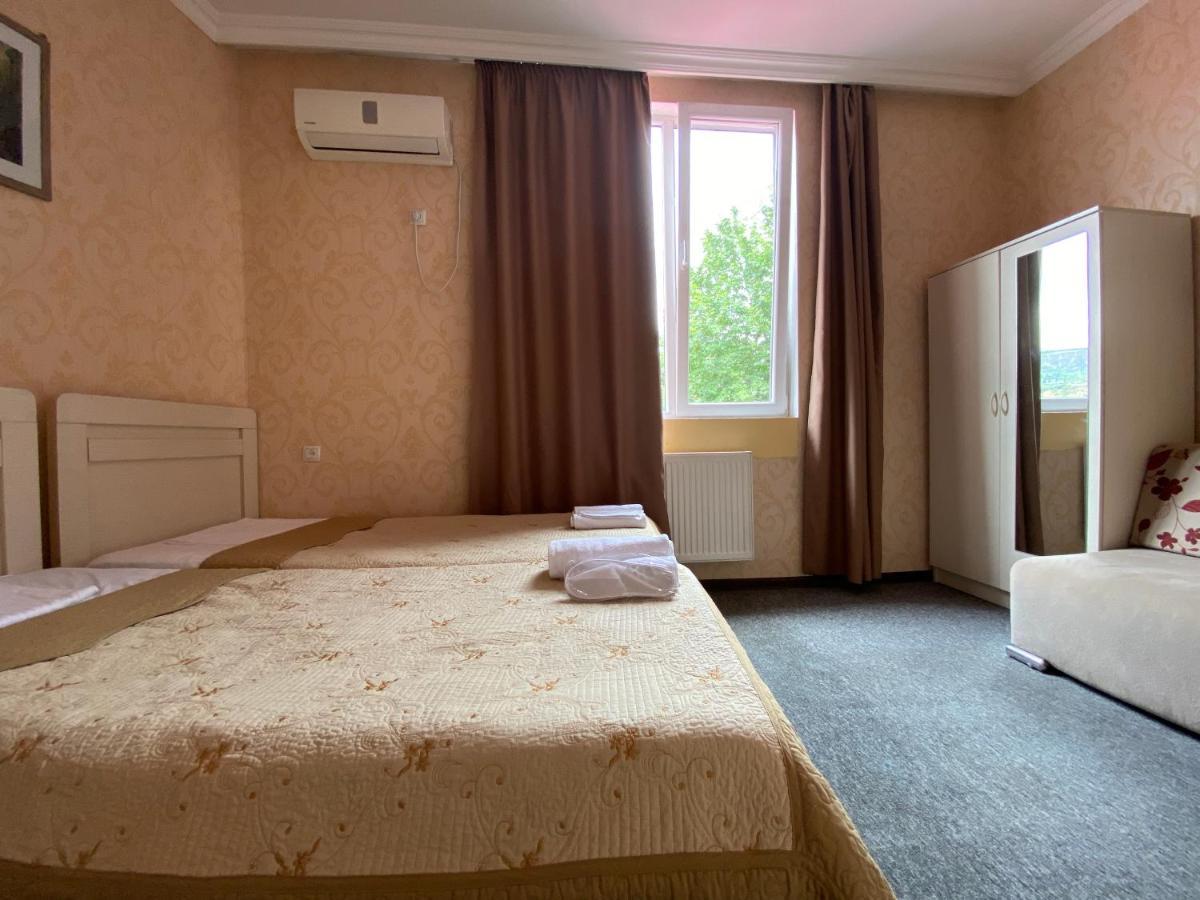 Hotel Shalimar Tiflis Exterior foto